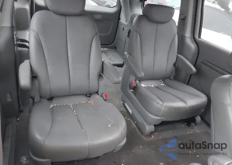 2007 Hyundai Entourage Gls/Limited/Se z USA, uszkodzony, nr VIN KNDMC233976023620